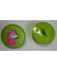 Bouton licorne 18 mm polyester fond coloris vert 24