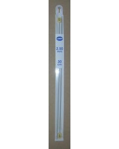 1 paire d'aiguilles à tricoter n°2,5 de 30 cm de long